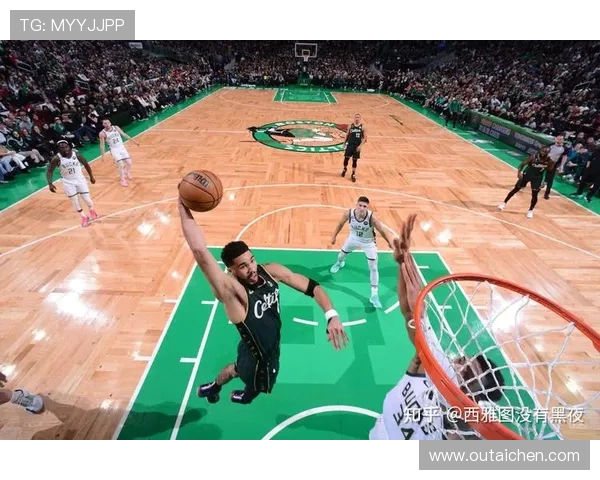 凯尔特人主场鏖战雄鹿巅峰对决上演群星闪耀胜负难料