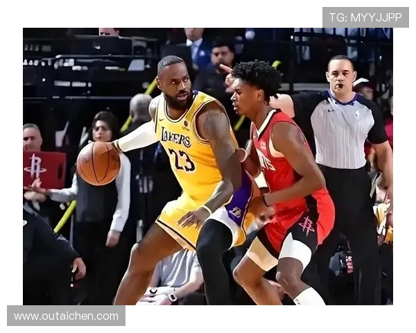 快船迎战湖人激战一触即发 双方核心对决引爆全场期待