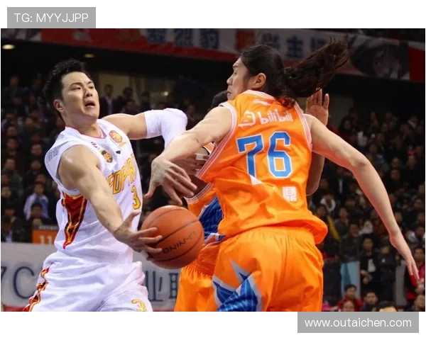 上海久事主场激战深圳马可波罗双方鏖战全场上演巅峰对决 上海久事主场激战深圳马可波罗双方鏖战全场上演巅峰对决