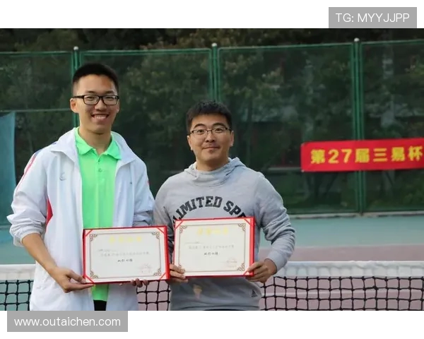 广州网球队与重庆网球队赛后复盘个人能力分析与对比