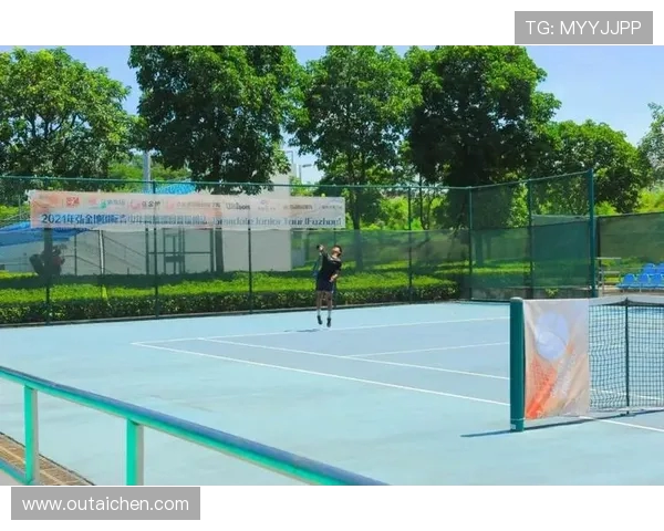 重庆网球队运营革新探索新模式助力青少年体育发展与竞技水平提升 重庆网球队运营革新探索新模式助力青少年体育发展与竞技水平提升