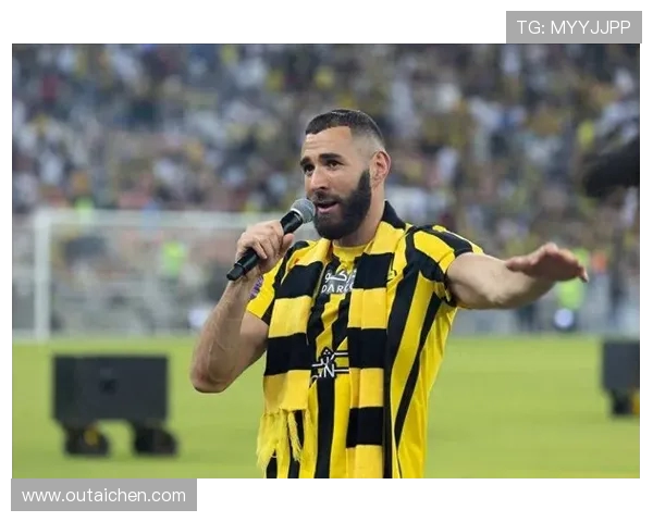 卡里姆本泽马传奇之路从里昂天才到皇家马德里锋线领袖